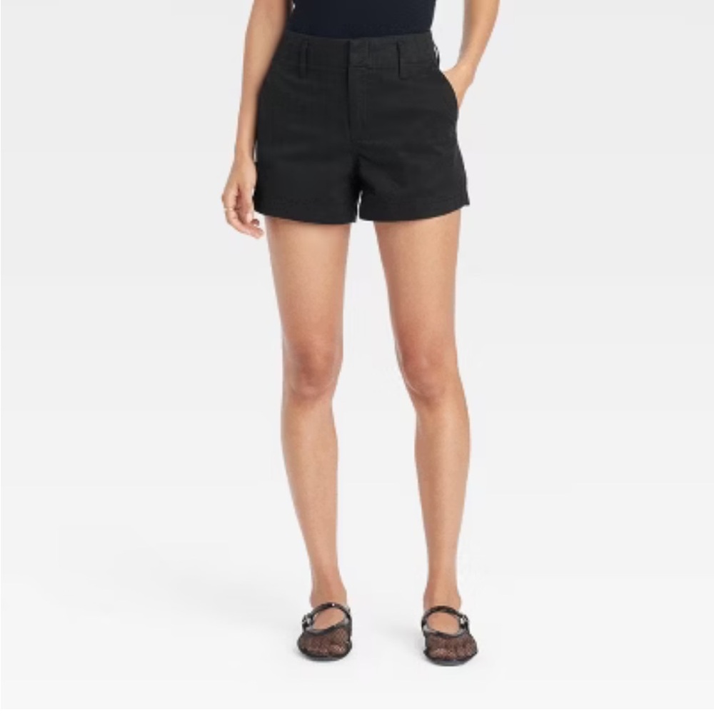 A New Day Black Flat Front Chino Khaki Shorts - Size 4